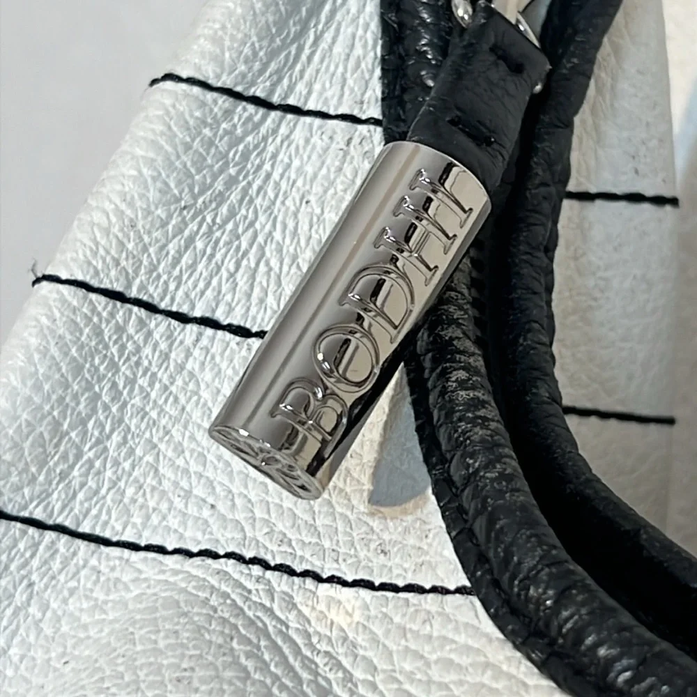 Bodhi hobo leather